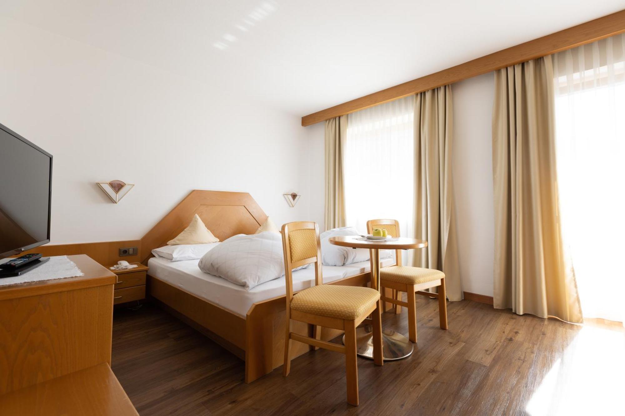 B&B Hotel Mair Am Turm Tirol Buitenkant foto